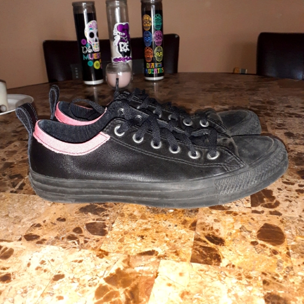 Black leather converse